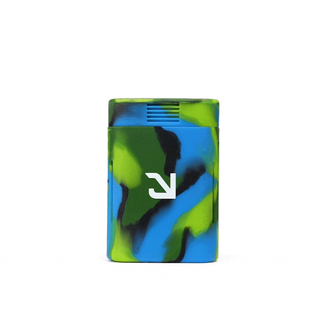 Eyce Solo Silicone Dugout | Glass Taster, Storage & Poker
