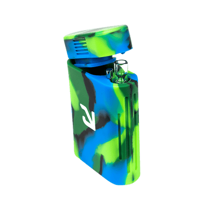 Eyce Solo Silicone Dugout | Glass Taster, Storage & Poker