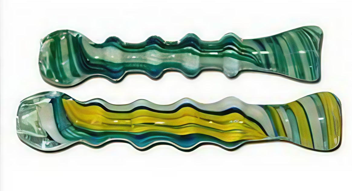 Ribbed Twisted Stripe Pattern Glass Taster